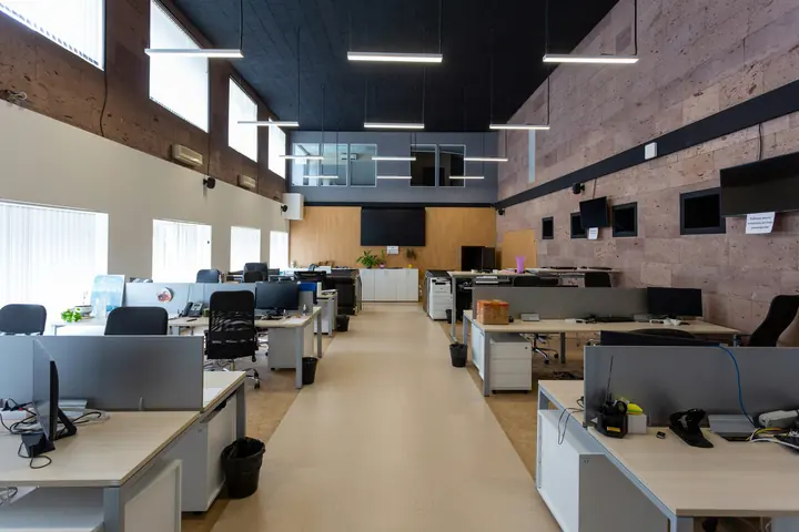 Office fit-out and commercial interior project in Dubai — 074